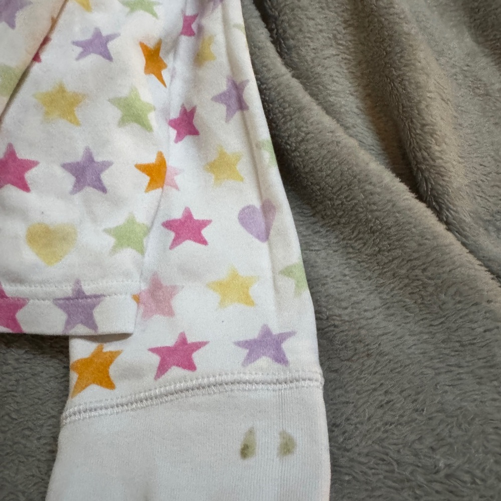 Roller Rabbit Kids Star Print Pajama Set - Picture 3 of 3